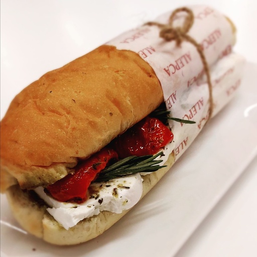 Cheese, Basil and Tomato Sandwich With Pesto